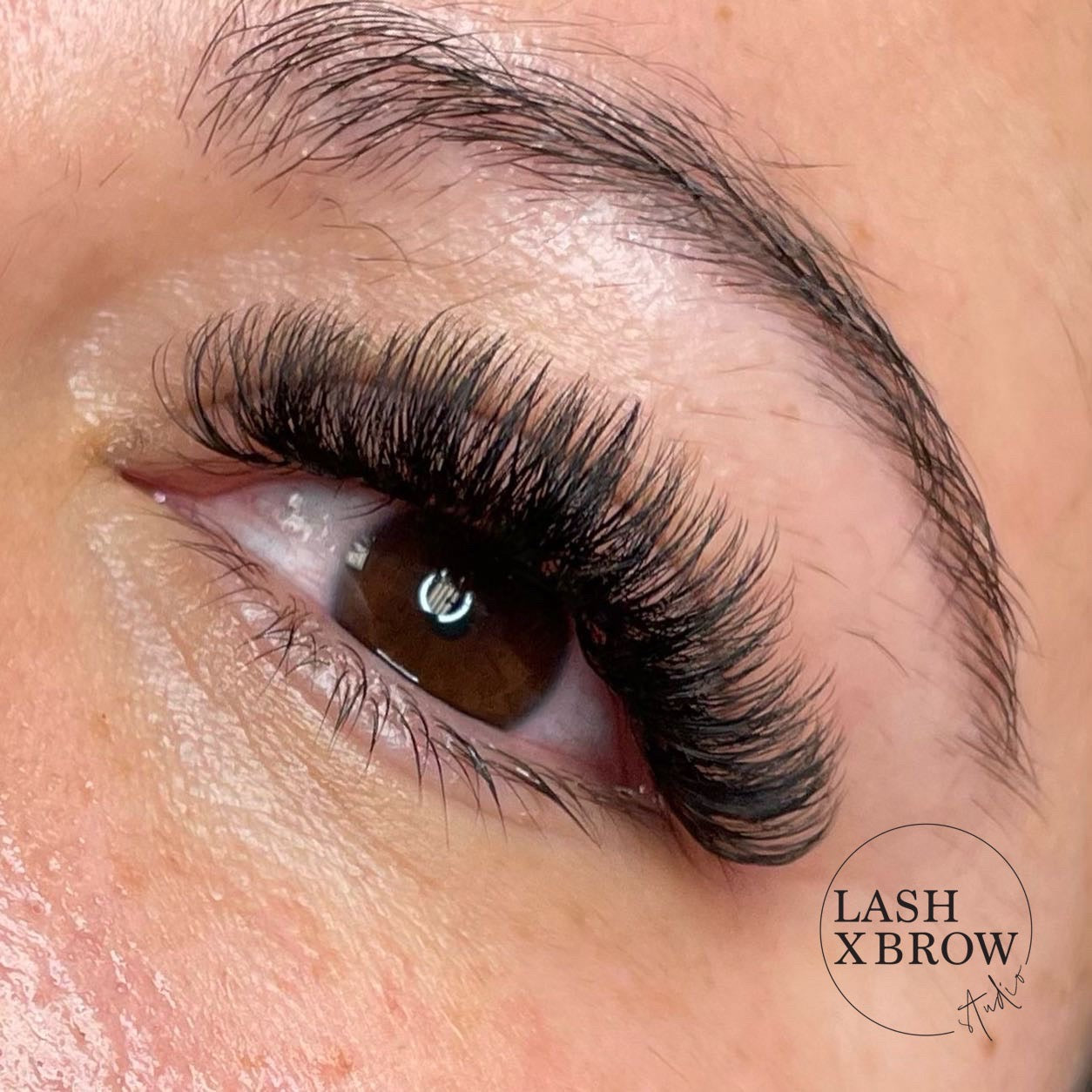 volume lash extensions
